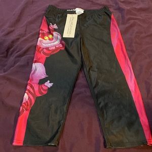 Disney Cheshire Cat Alice in Wonderland Capri Leggings